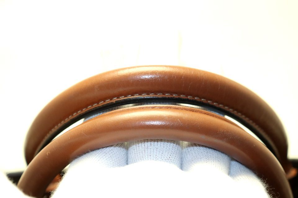 Celine Triomphe Small Vertical Cover Leather Tote — view 5