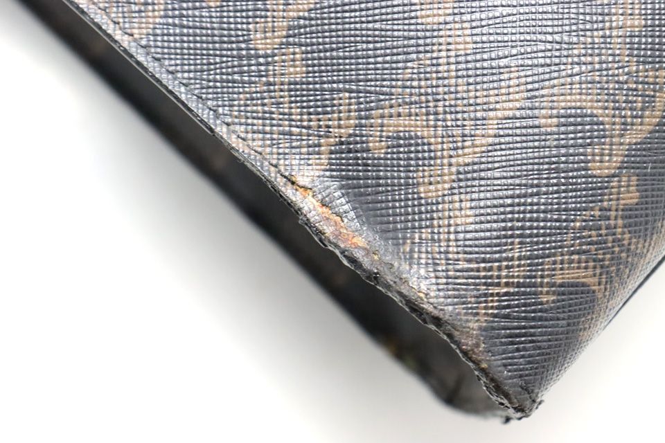 Celine Triomphe Small Vertical Cover Leather Tote — view 8