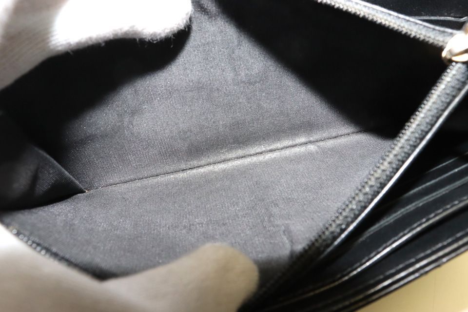 Chanel Body GD Leather Bifold Wallet — view 7