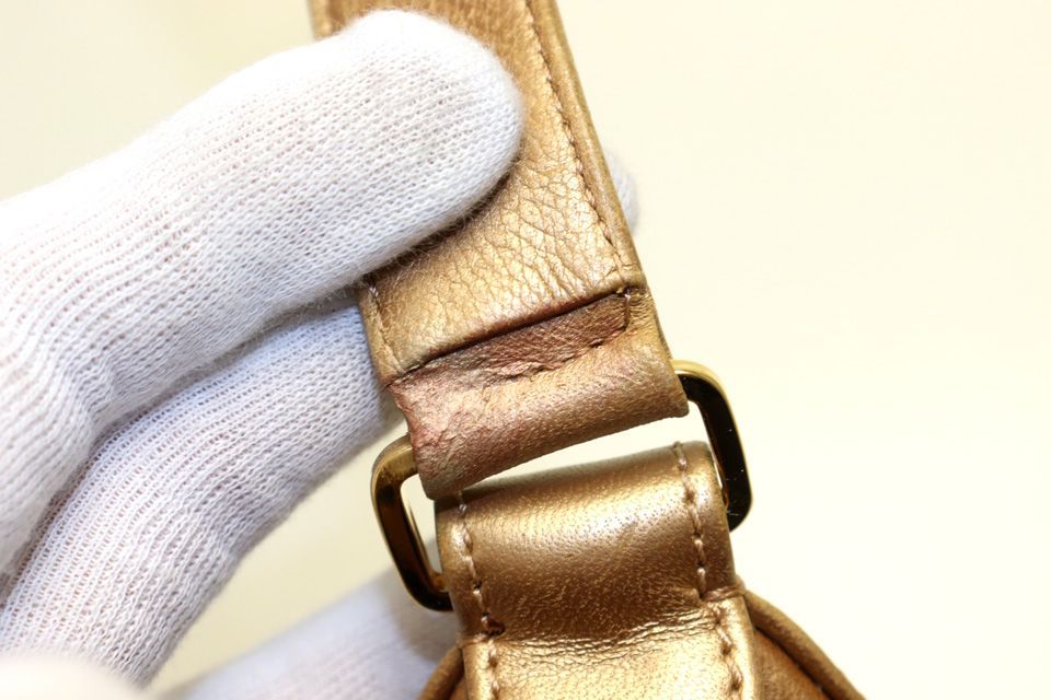 Chanel Chocolate Bar GD Leather Shoulder Bag — view 9