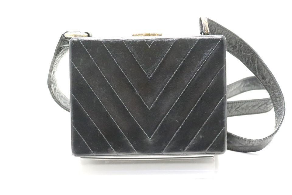 Chanel Stitch GD Leather Shoulder Bag — view 2