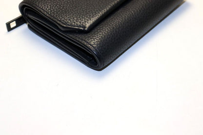 Louis Vuitton LV Aerogram Portefeuille Pilot Compact Leather Trifold Wallet — view 5