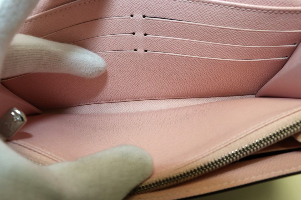 Louis Vuitton Epi Portefeuille Sarah Leather Bifold Wallet — view 6
