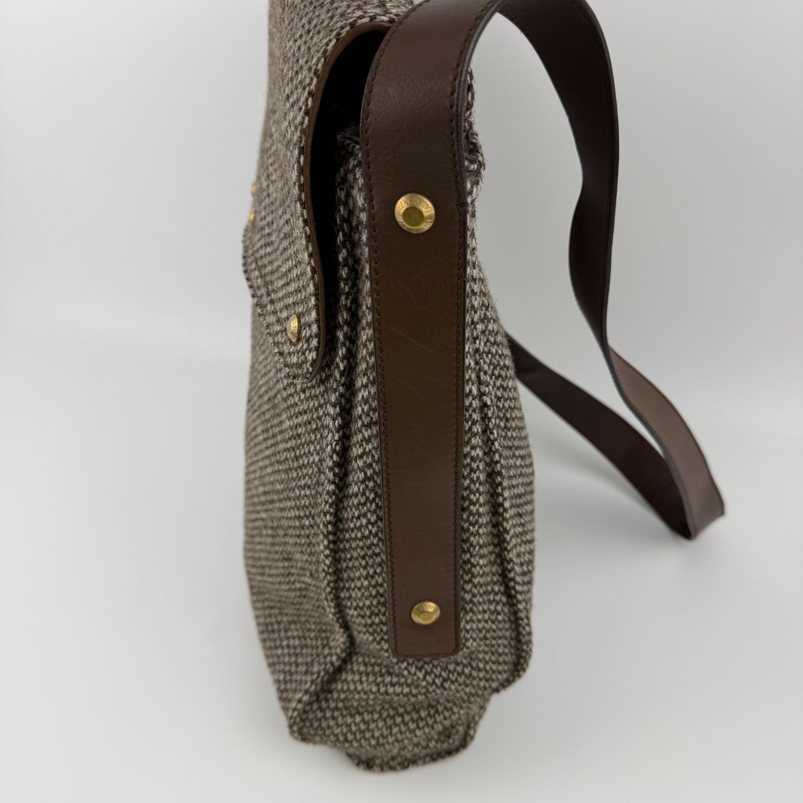 Saint Laurent Yves Shoulder Bag Brown Tweets de Vinte Ji Su Hboc — view 4