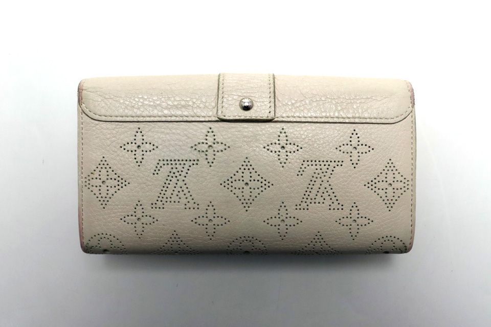 Louis Vuitton Mahina Portefeuille Iris Leather Bifold Wallet — view 2