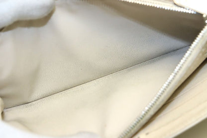 Louis Vuitton Mahina Portefeuille Iris Leather Bifold Wallet — view 7
