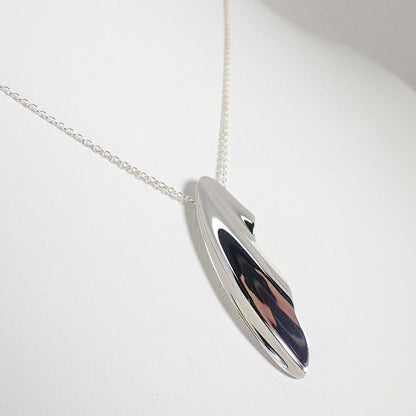Tiffany & Co 925 Elsa Peretti Feather Necklace — view 4