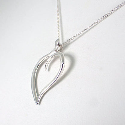 Tiffany & Co 925 Elsa Peretti Leaf Pendant — view 3