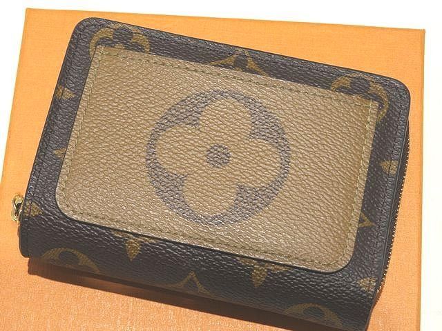 Louis Vuitton Bifold Compact Wallet Portefeuille Monogram Reverse Giant