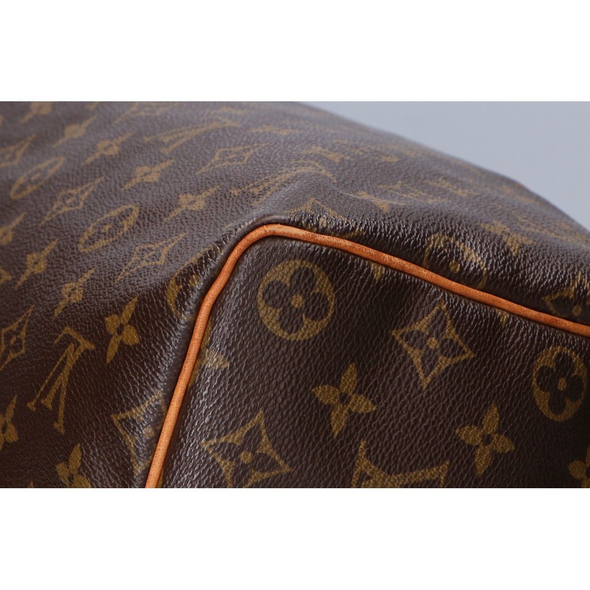 Louis Vuitton 01 Monogram Speedy 40 Handbag — view 9