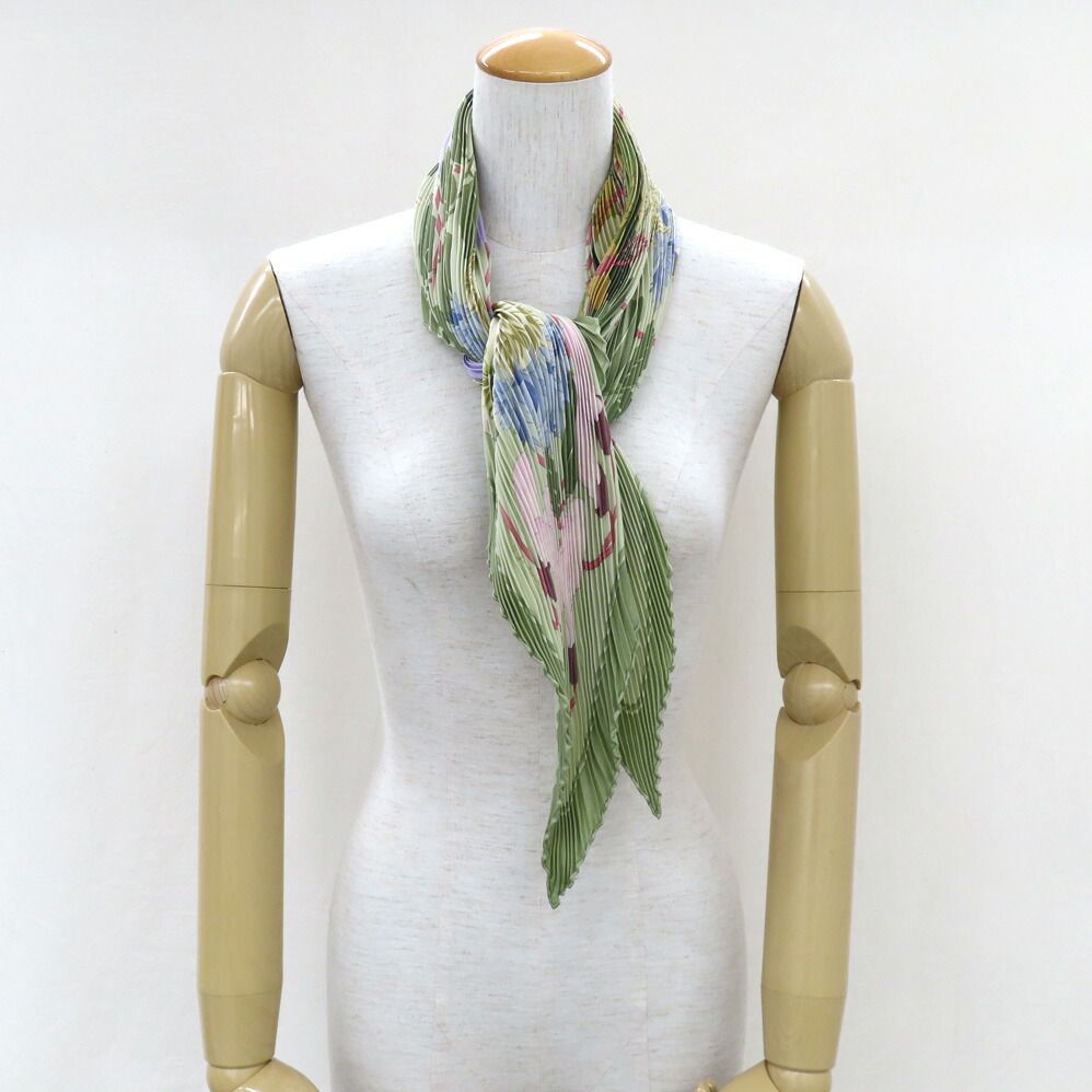 Hermes Pleats Scarf Carre Diamond — view 9