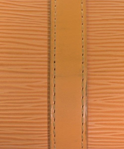 Louis Vuitton Handbag Orange — view 9