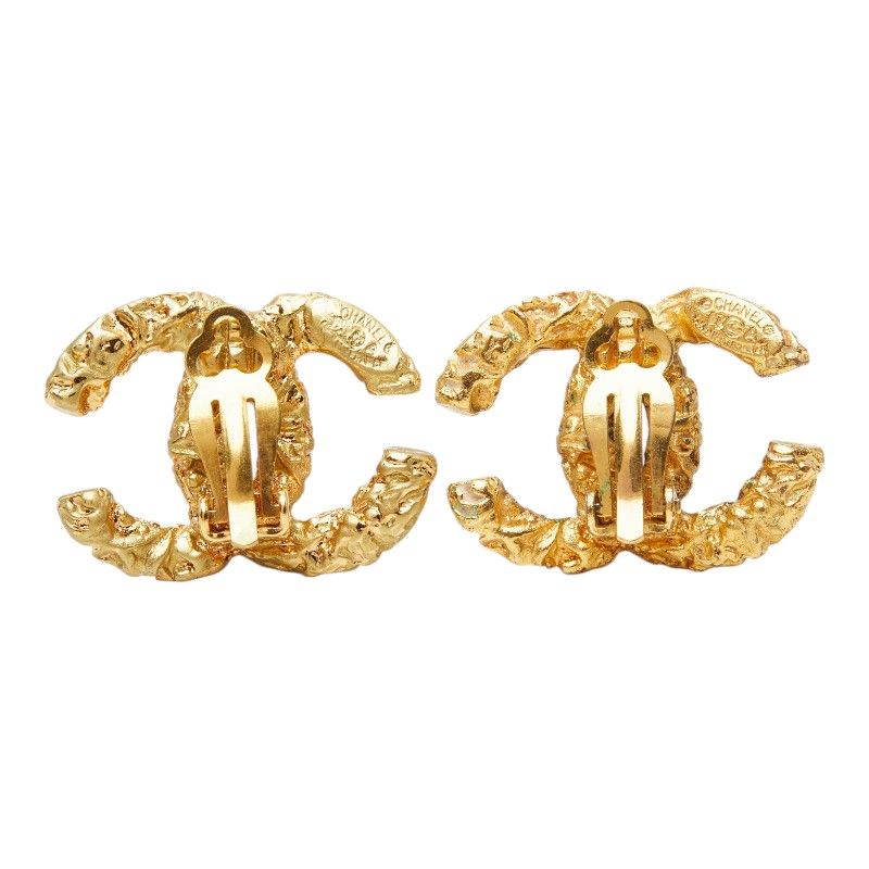 Chanel CC Logo Lava Vintage Earrings Gold Plated — view 3