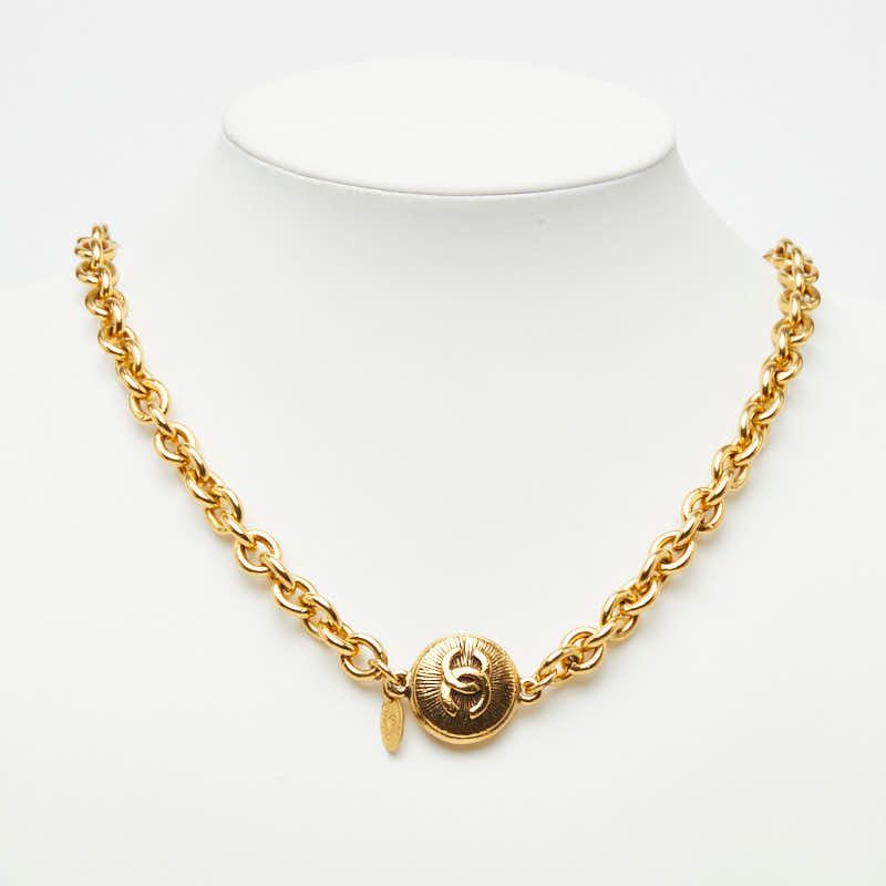 Chanel CC Logo Chain Necklace Gold Plated — view 6
