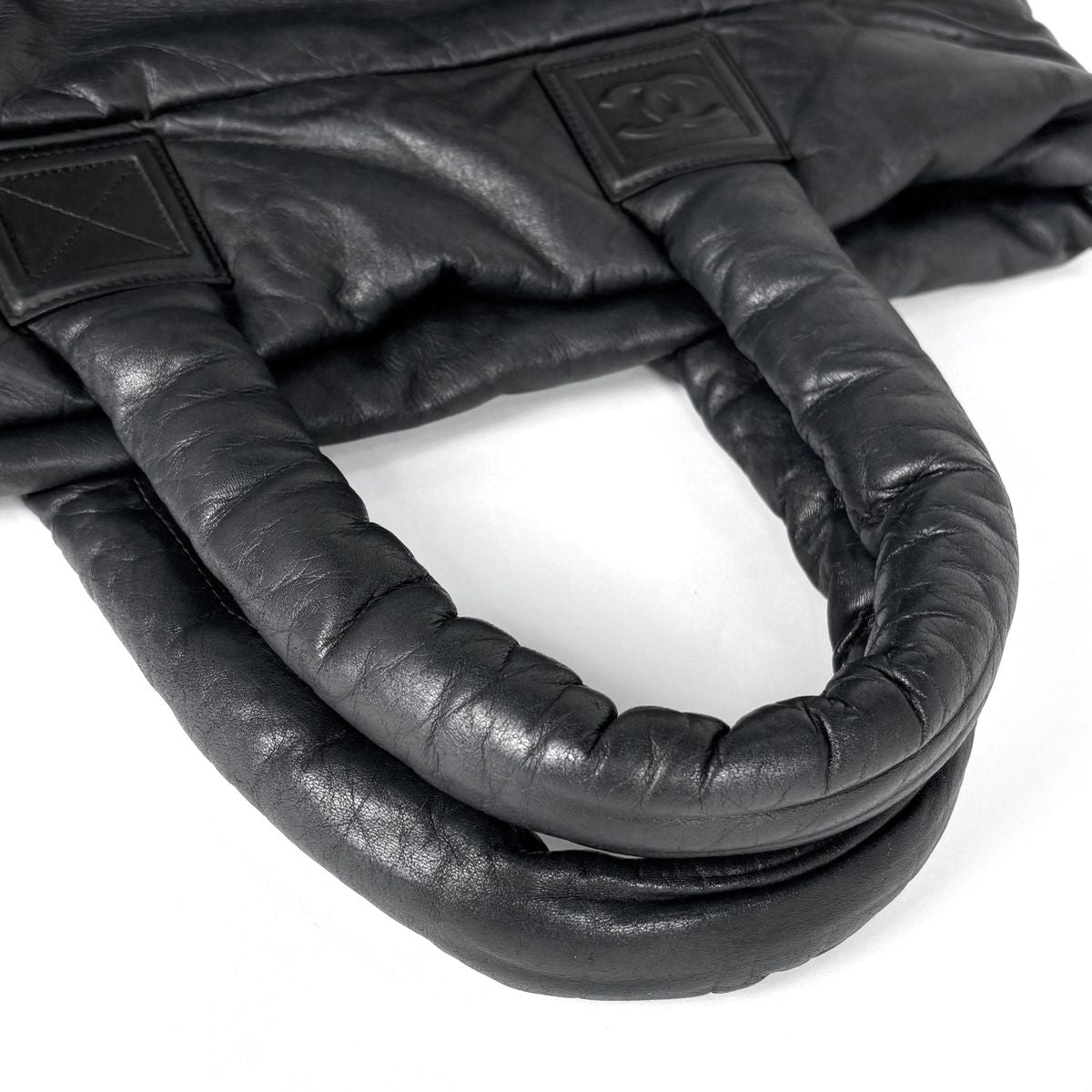 Chanel CC Logo Tote Leather Black — view 7