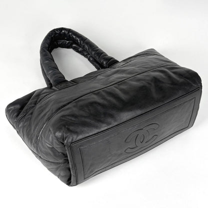 Chanel CC Logo Tote Leather Black — view 2