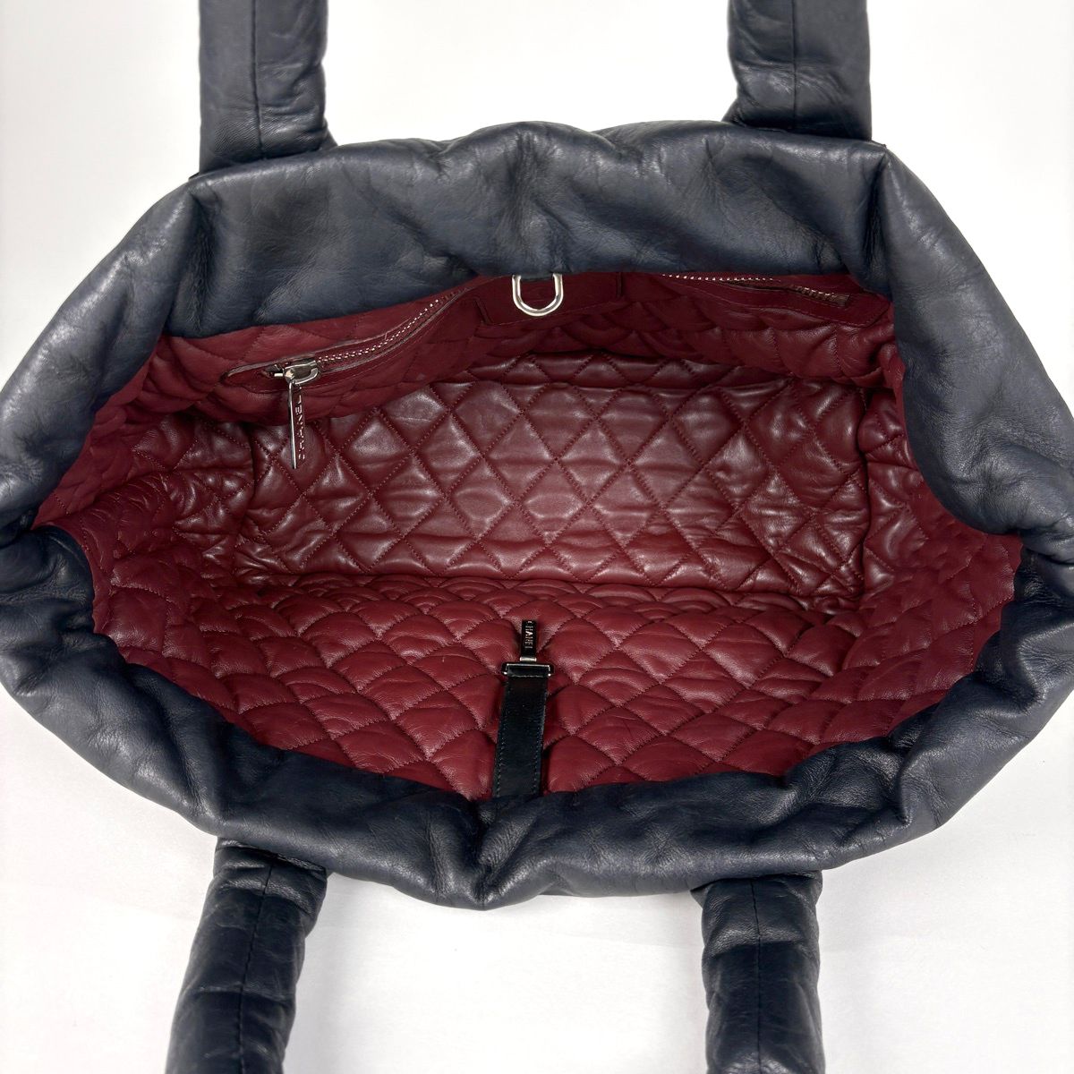 Chanel CC Logo Tote Leather Black — view 9