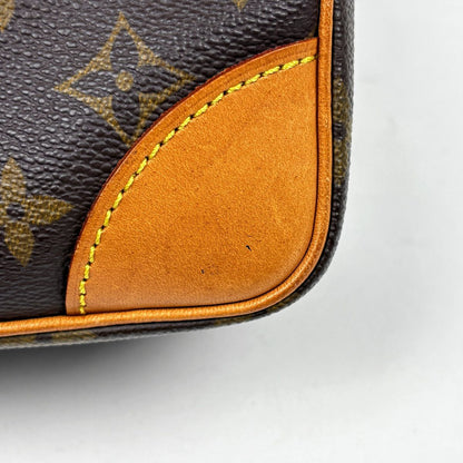 Louis Vuitton Junk Amazon Shoulder Bag Monogram Brown — view 3