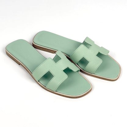 Hermes Oran Flat Sandals Shoes Leather Light Green — view 6