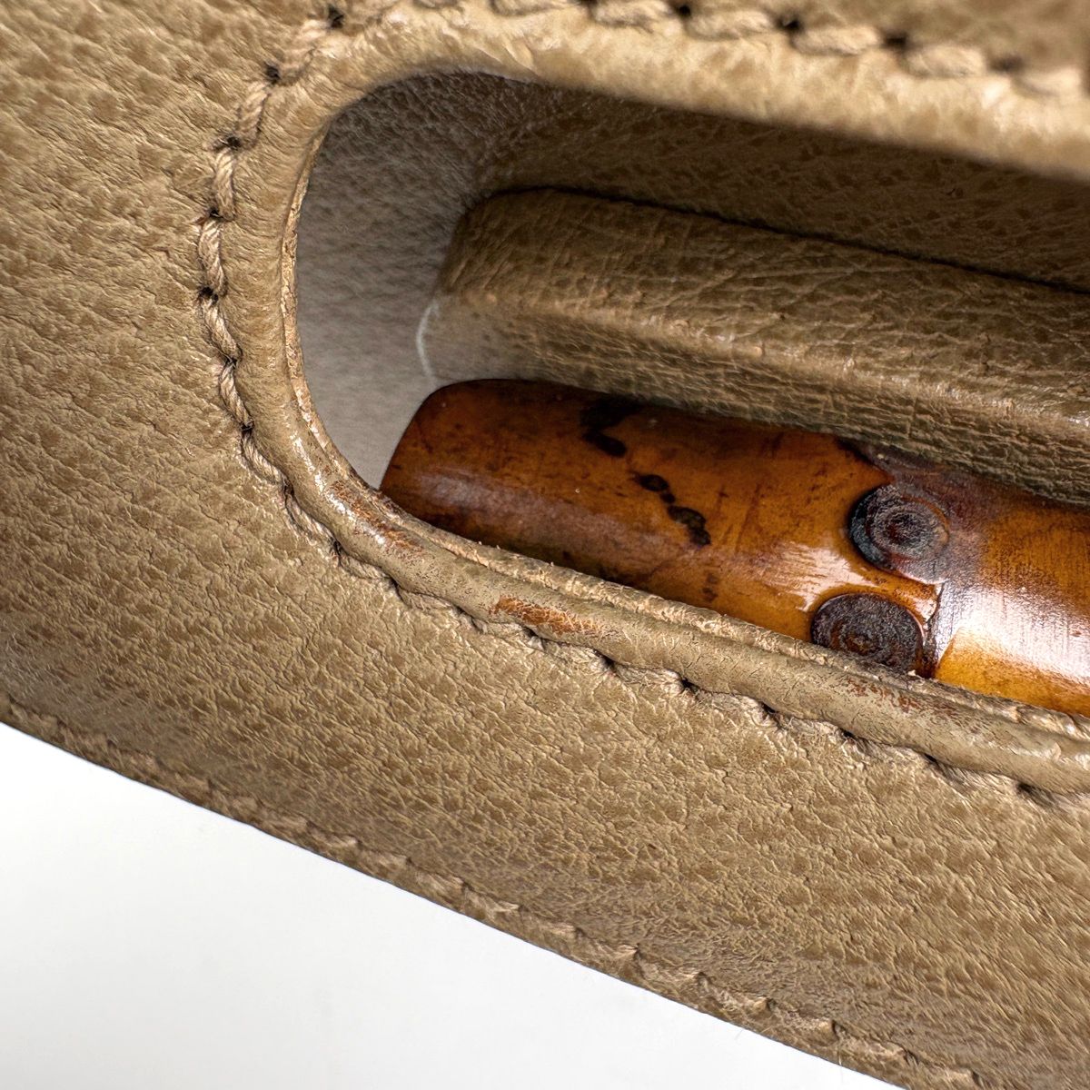 Gucci Bamboo Handbag 2-Way Vintage Leather Beige — view 4