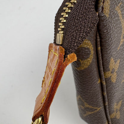 Louis Vuitton Pochette Makeup Cosmetics Pouch Monogram Brown — view 4