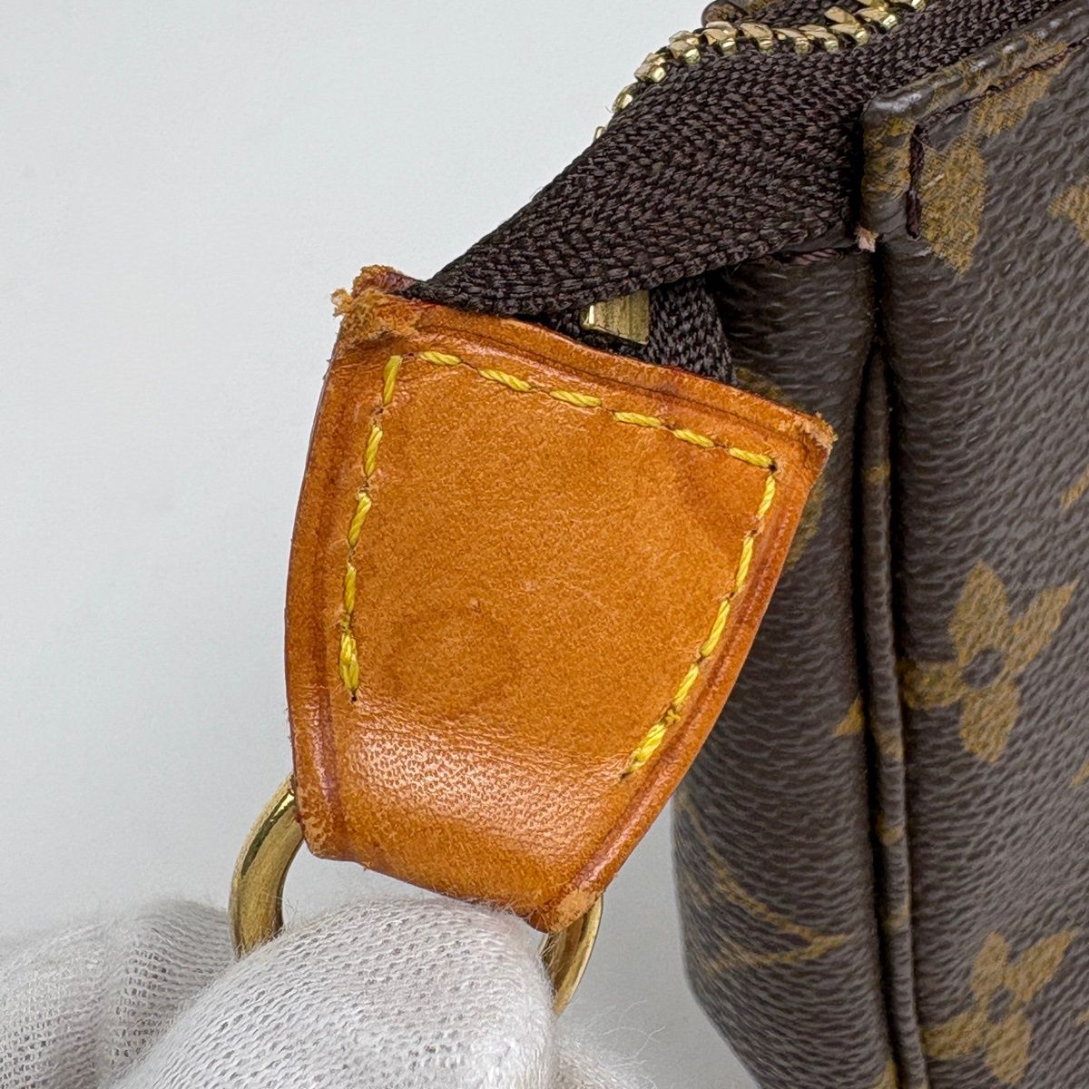 Louis Vuitton Pochette Makeup Cosmetics Pouch Monogram Brown — view 5
