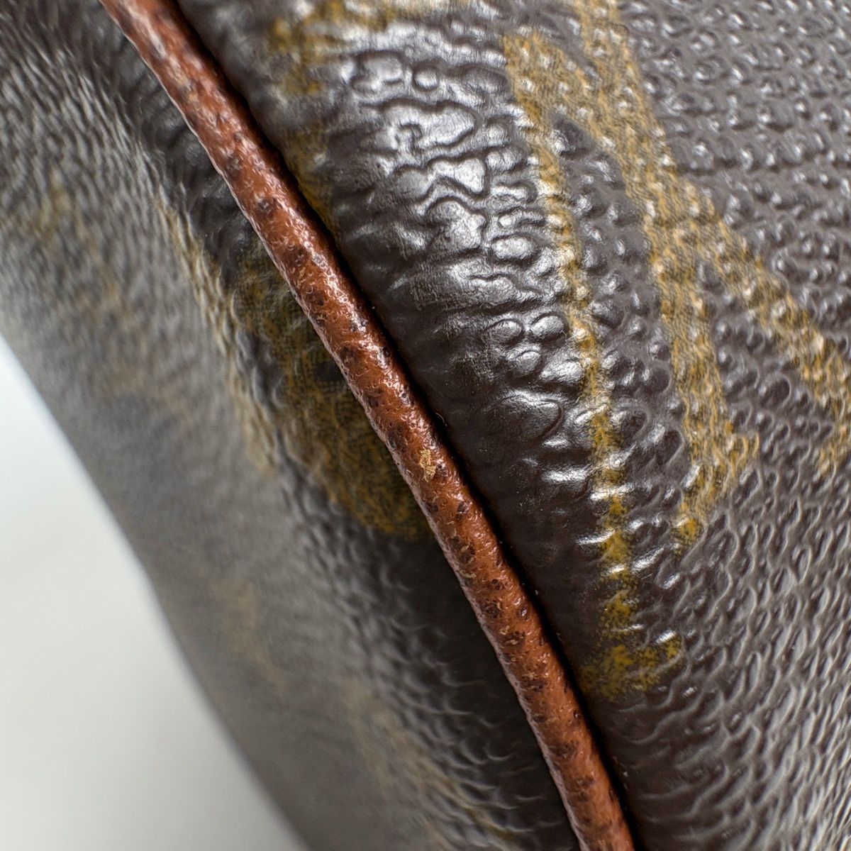 Louis Vuitton Papillon 26 Tube Handbag — view 3