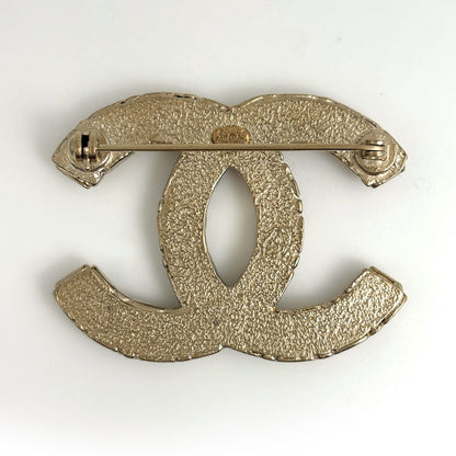 Chanel CC Logo Line Stone Brooch Gold Plated — view 2