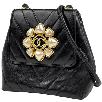 Chanel Stitch Faux Pearl Shoulder Bag CC Logo Blanc Leather Black