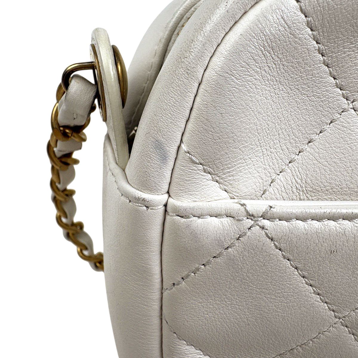 Chanel Logo Chain Shoulder Bag Quilted Leather White — view 7