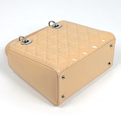 Dior Cannage Handbag Patent Leather Beige — view 2