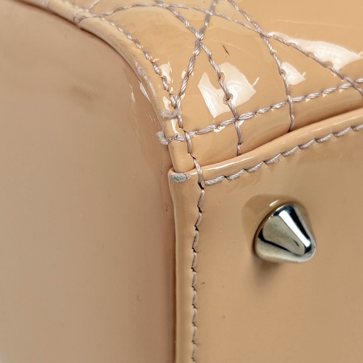 Dior Cannage Handbag Patent Leather Beige — view 4