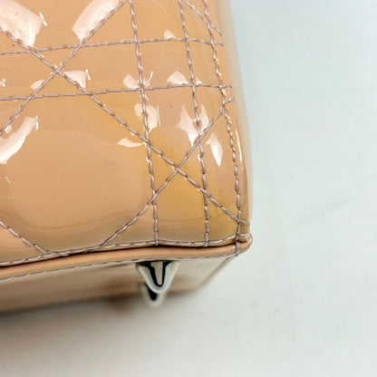 Dior Cannage Handbag Patent Leather Beige — view 3