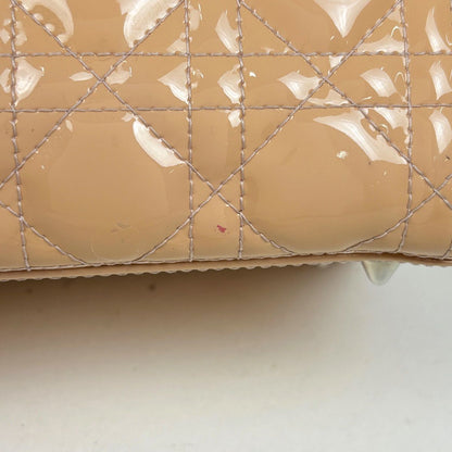 Dior Cannage Handbag Patent Leather Beige — view 6