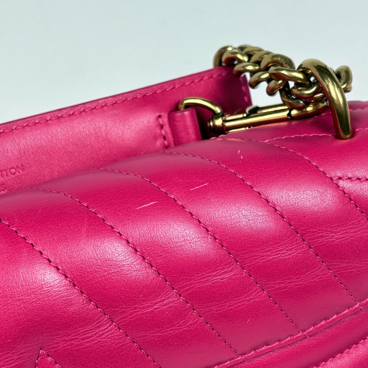 Louis Vuitton New Wave Chain MM 2-Way Shoulder Bag Leather Freesia — view 7