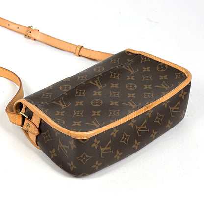 Louis Vuitton Sologne Crossbody Shoulder Bag Monogram Brown — view 2