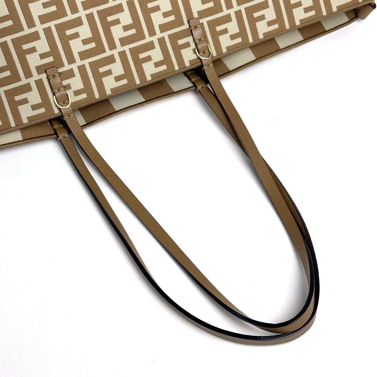 Fendi Roll Large Reversible Tote Pecan FF Canvas Beige — view 6