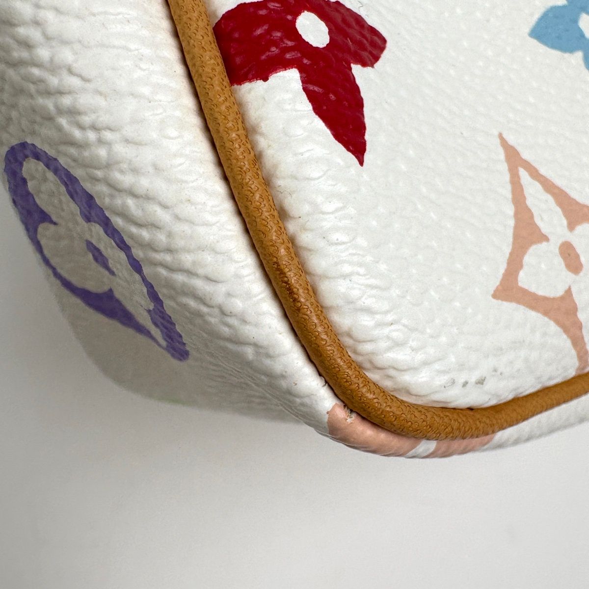 Louis Vuitton Pochette 2-Way Shoulder Bag Studs Pouch Monogram Multicolor Blanc — view 3