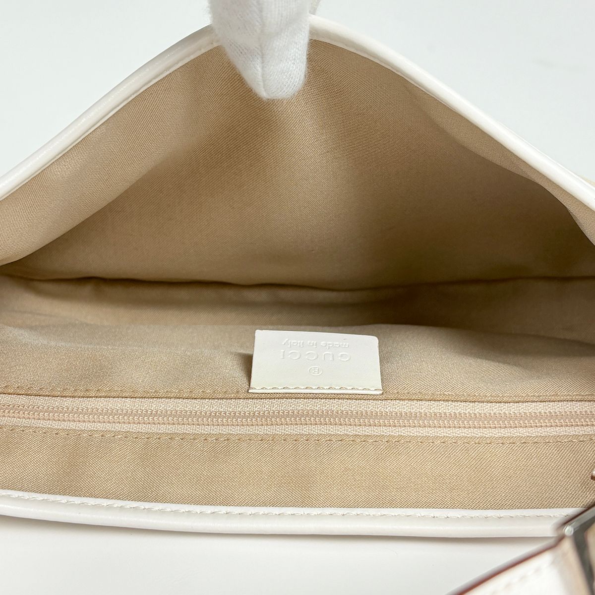 Gucci Jackie Line Shoulder Bag GG Canvas White — view 9