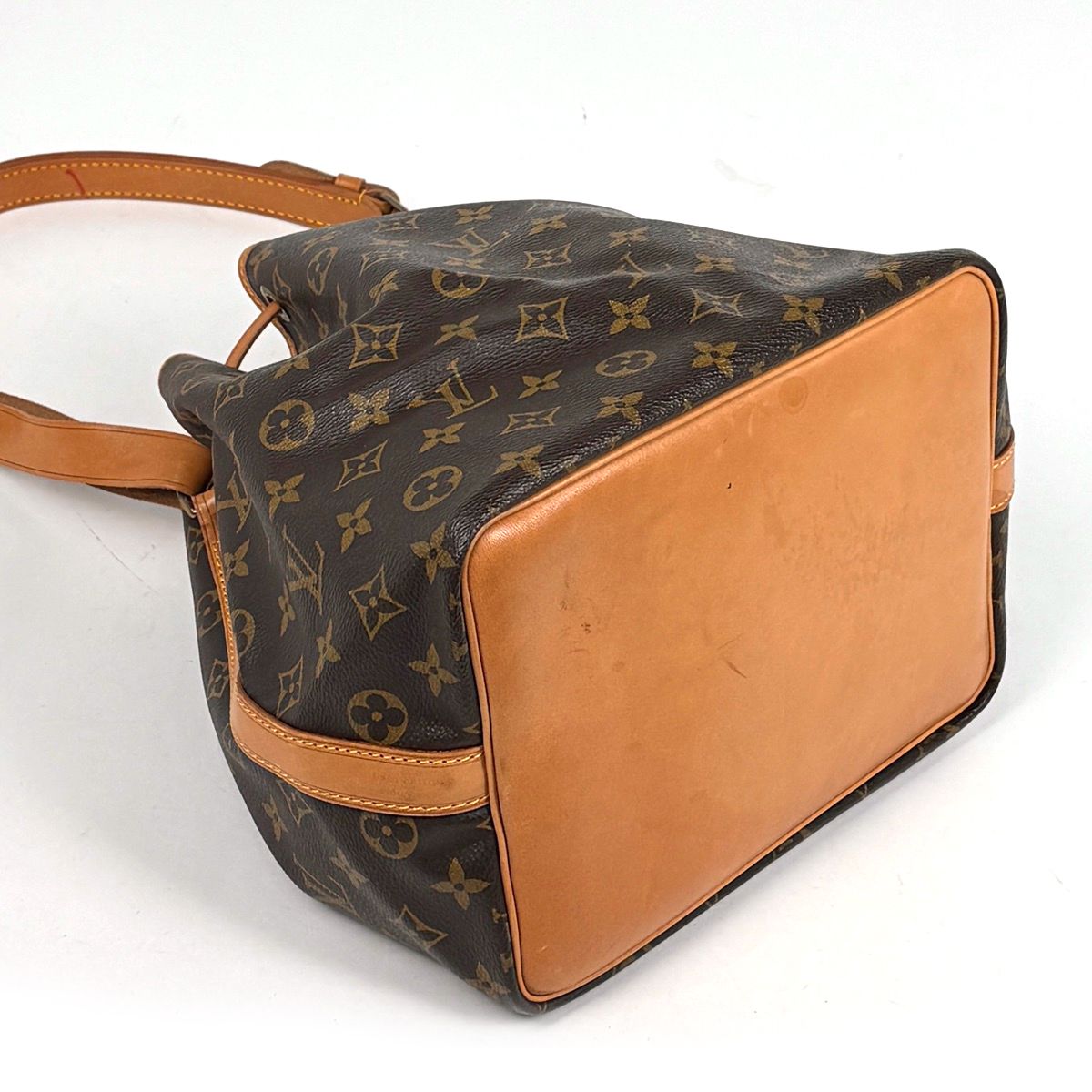 Louis Vuitton Petit Noe Shoulder Drawstring Bag Monogram Brown — view 2