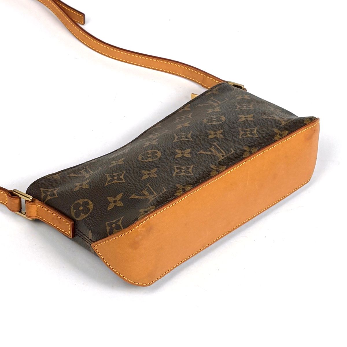 Louis Vuitton Trotteur Pochette Shoulder Bag Monogram Brown — view 2