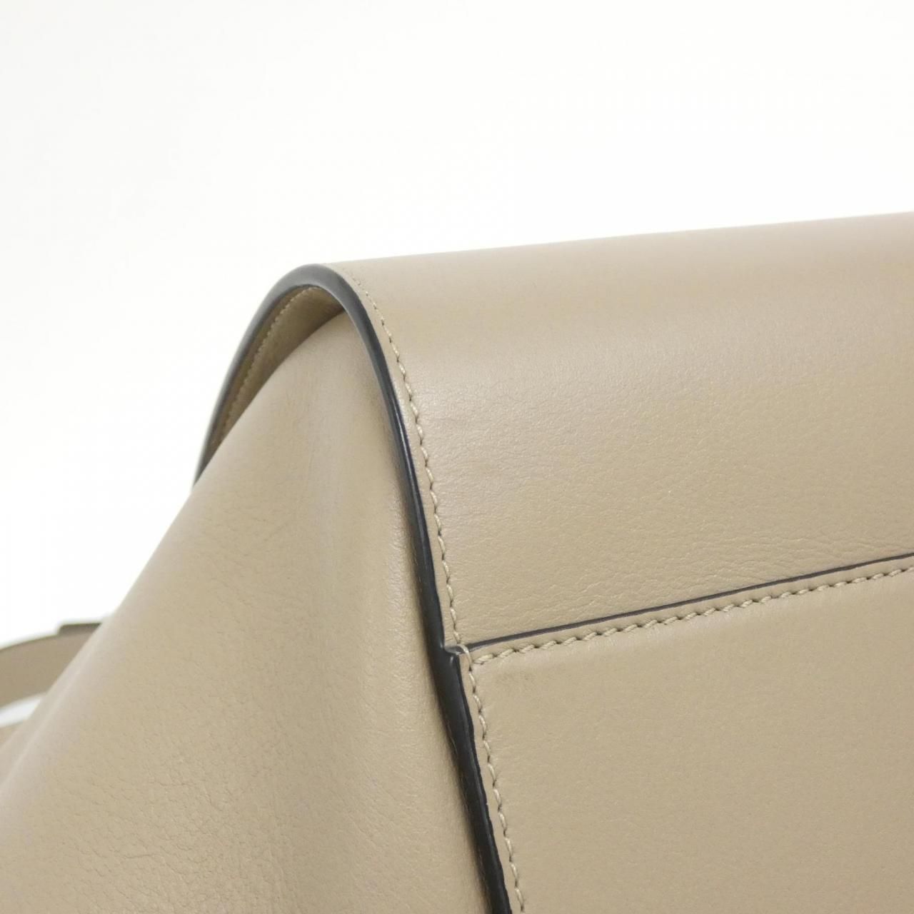 Loewe Hammock Small 387 30 Shoulder Bag — view 4