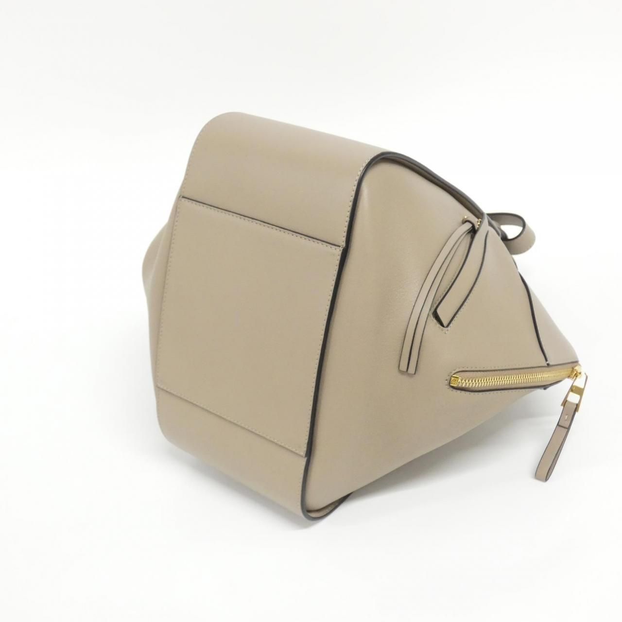 Loewe Hammock Small 387 30 Shoulder Bag — view 3