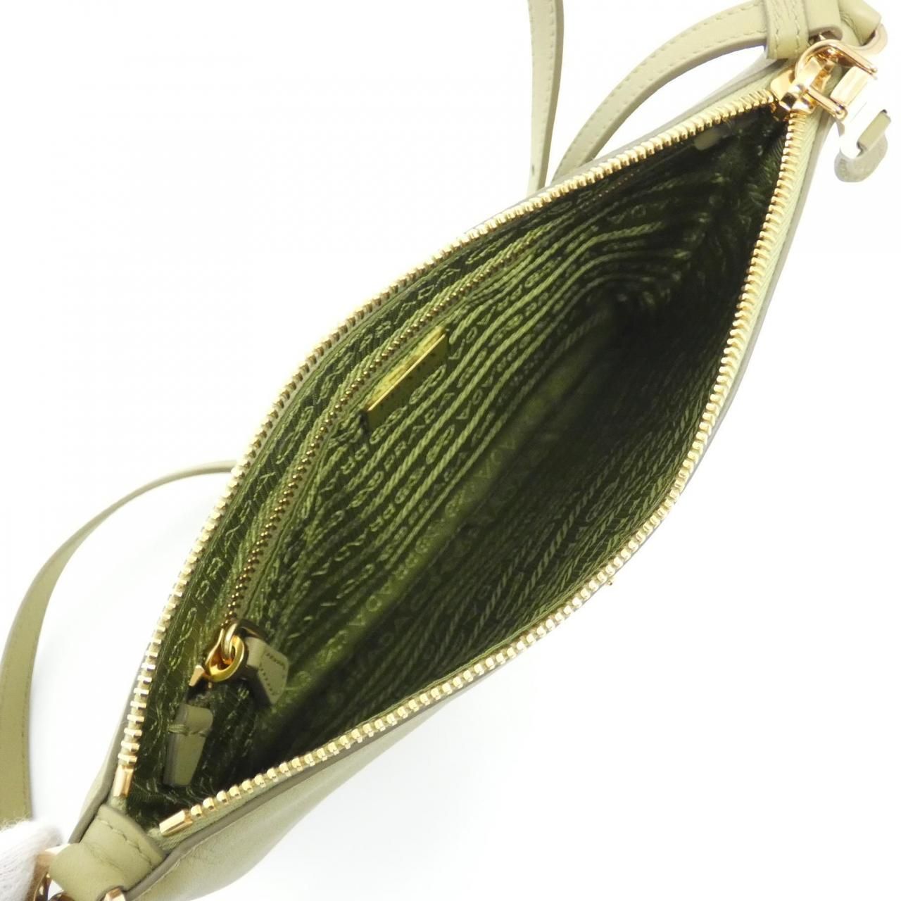 Prada Shoulder Bag Gold — view 7