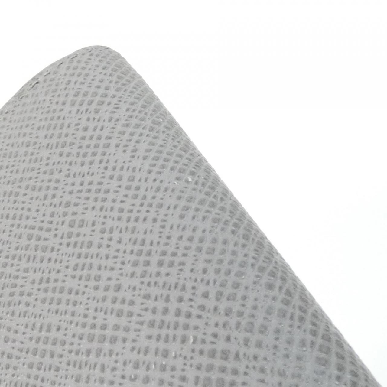 Louis Vuitton Taiga Portefeuille Brazza Wallet — view 5
