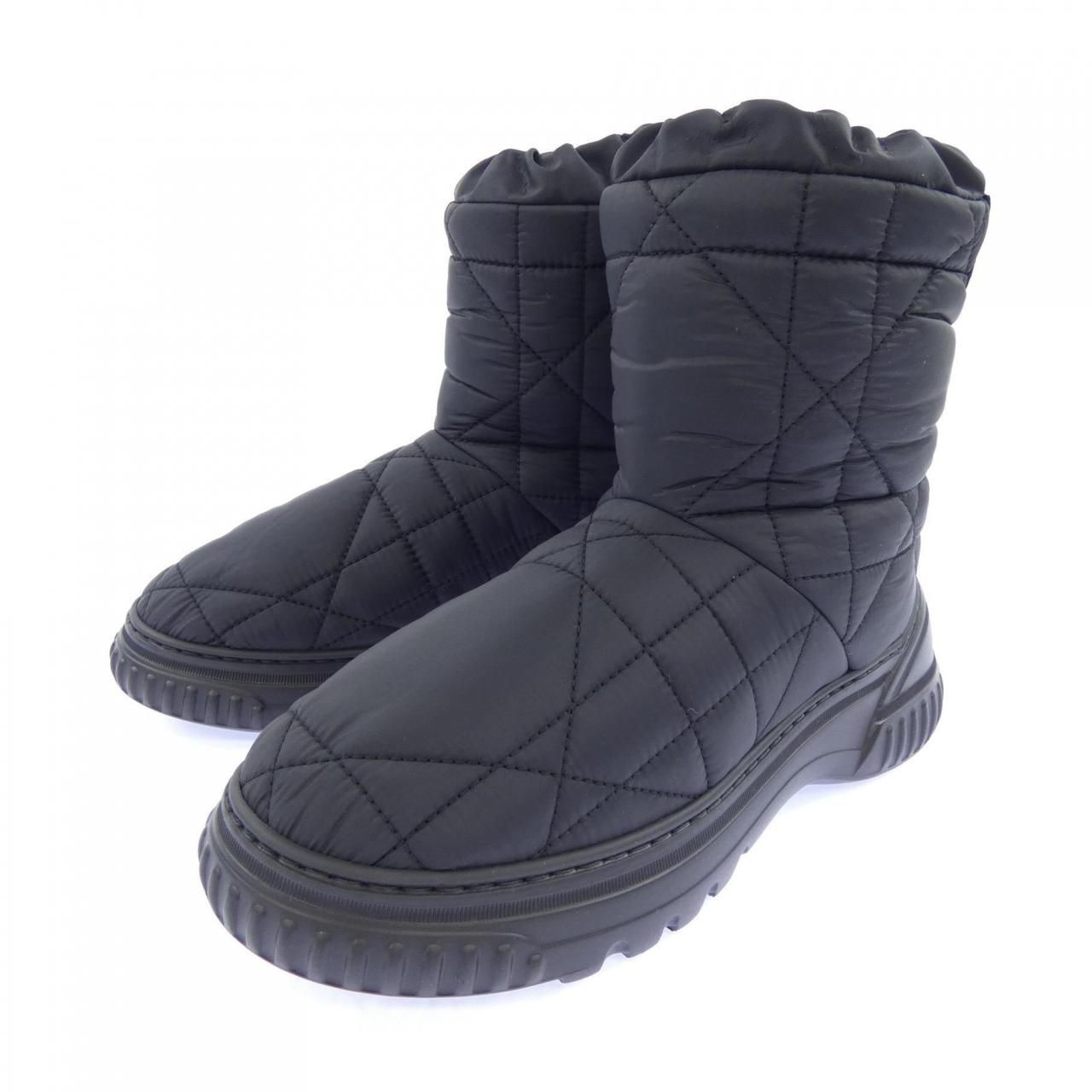 Dior Frost Cannage Quilted Boots — view 3