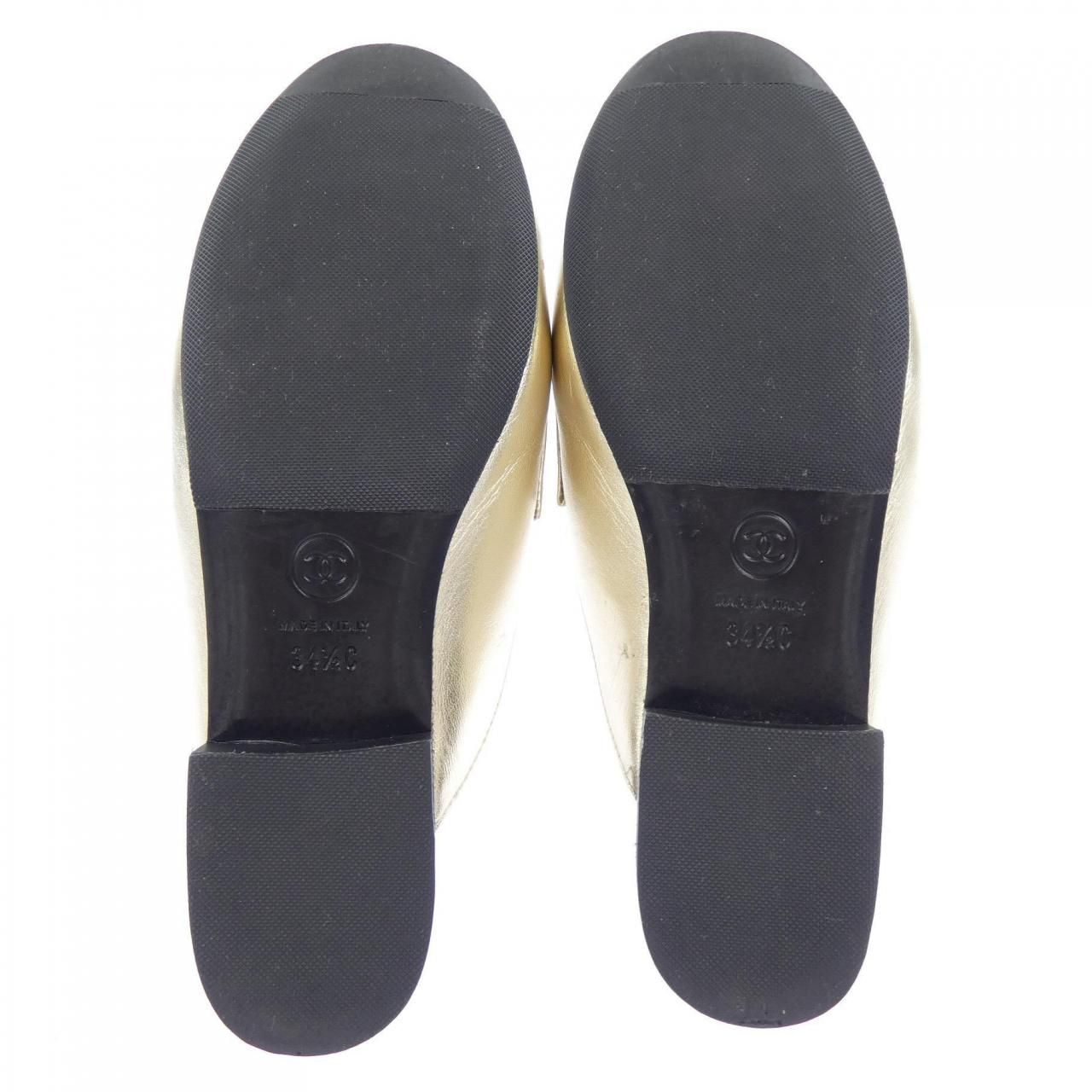Chanel Sandals Gold — view 4