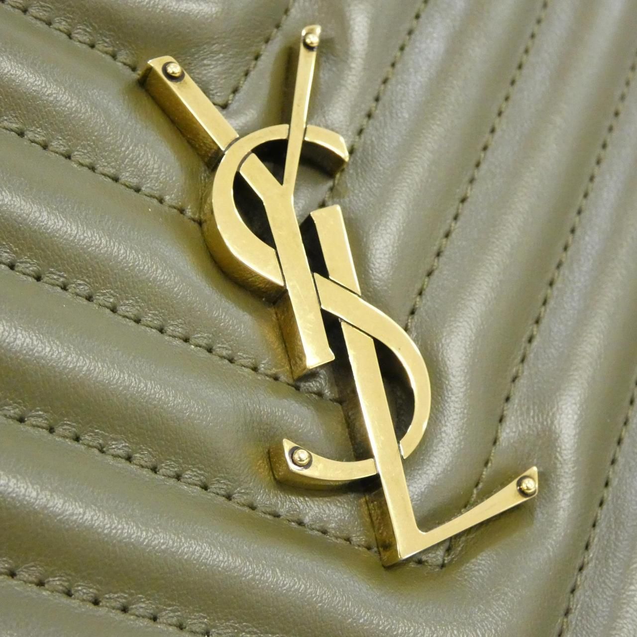 Saint Laurent Lou M Shoulder Bag — view 4