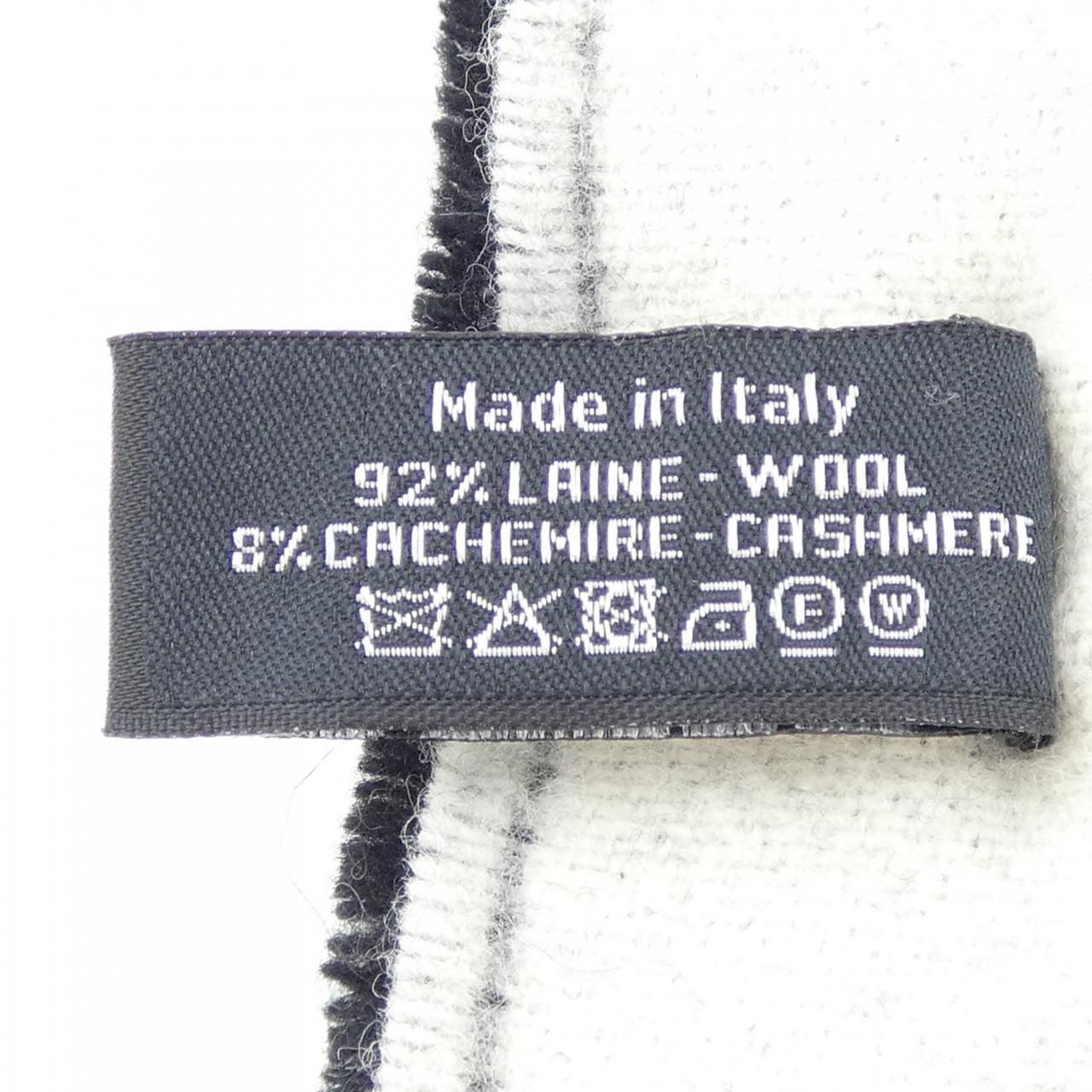Chanel Scarf Black — view 3
