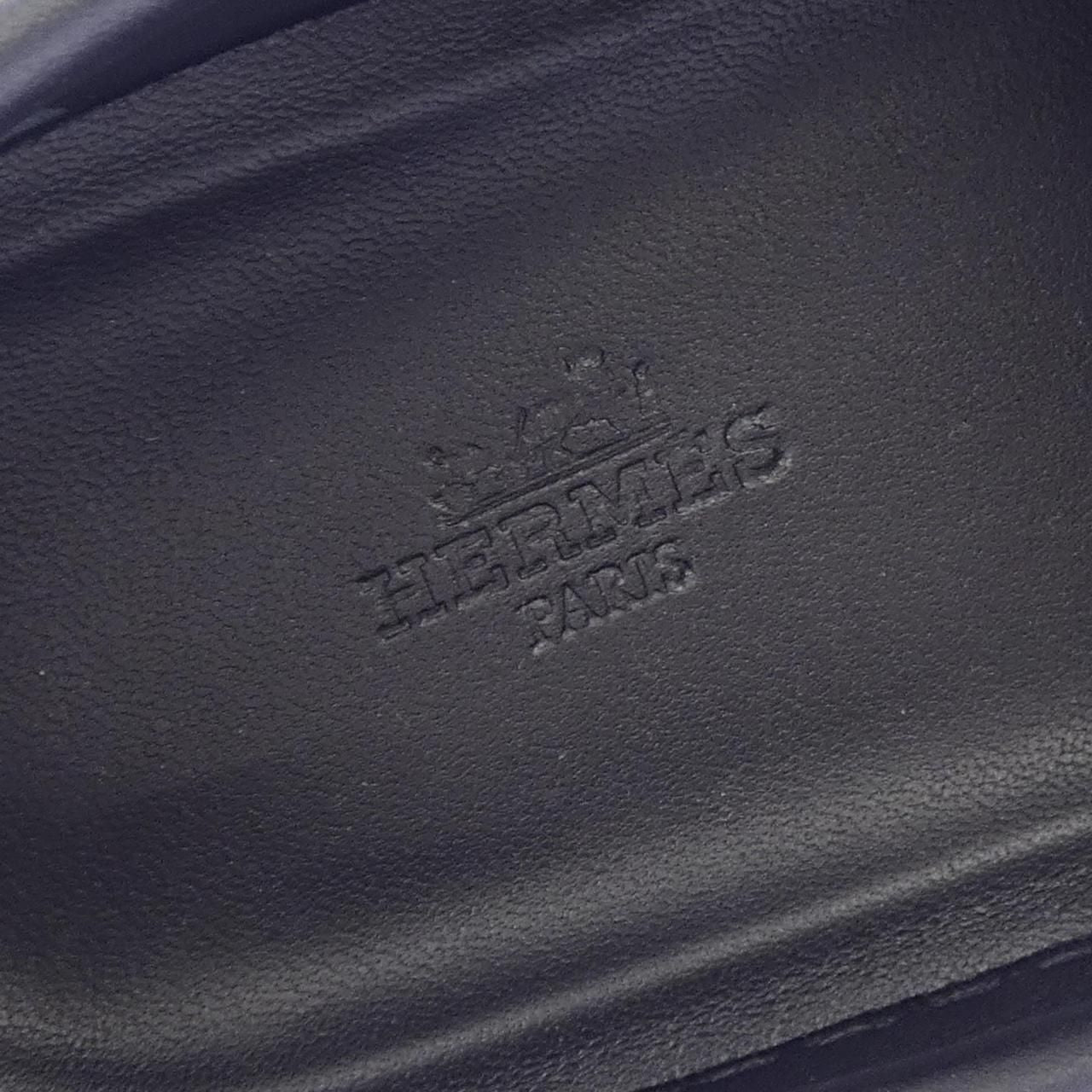 Hermes Game Kelly Buckle Shoes — view 6